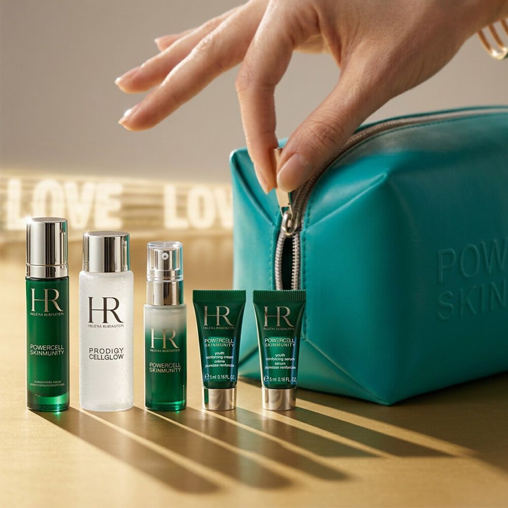 Set de regalo de cuidado de la piel HR con neceser turquesa y luces "LOVE".​